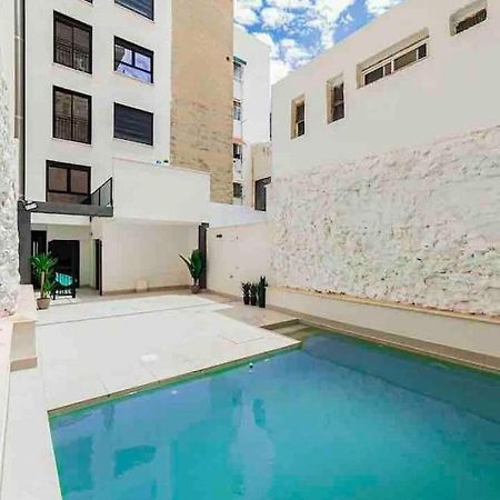 Apartamentos Breton 17 Suite Familiar Alicante Dış mekan fotoğraf