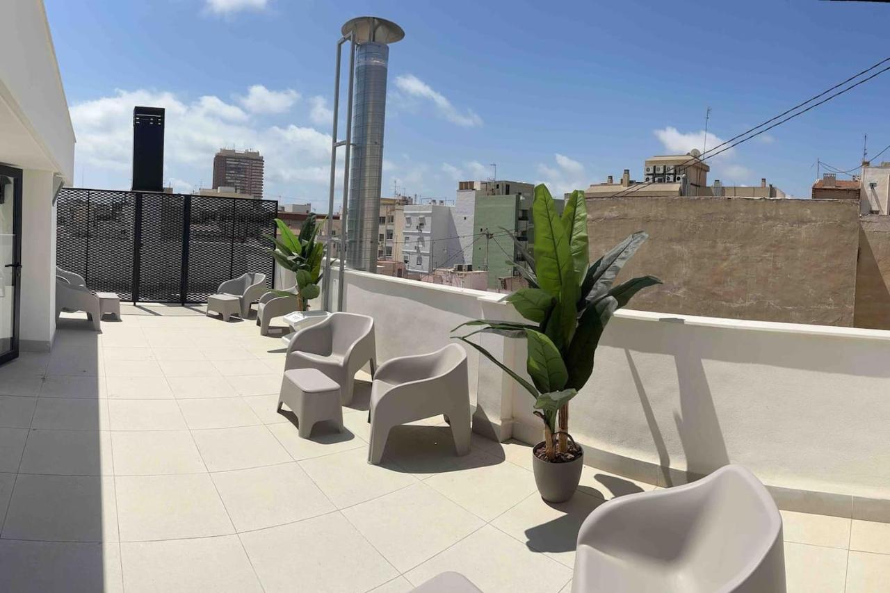 Apartamentos Breton 17 Suite Familiar Alicante Dış mekan fotoğraf